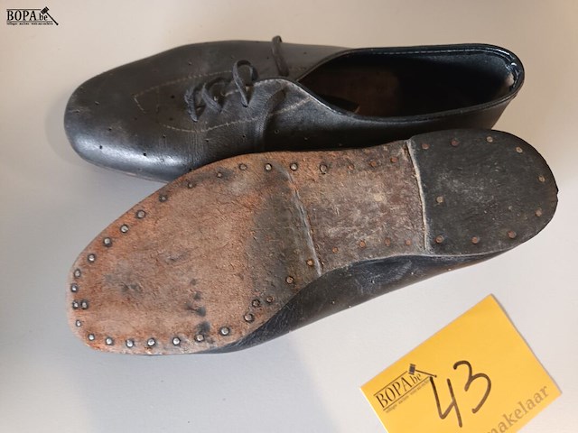 Lot 43 - vintage wielrenner schoenen - afbeelding 4 van  4