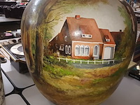 Lot 430 - beschilderde grote fles - afbeelding 2 van  5