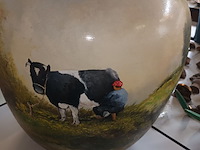 Lot 430 - beschilderde grote fles - afbeelding 4 van  5