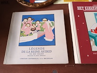Lot 430 - boeken en kaders jeanne hebbelynk - afbeelding 2 van  5