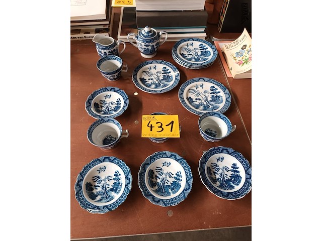 Lot 431 - chinees servies. 16 stuks - afbeelding 1 van  3