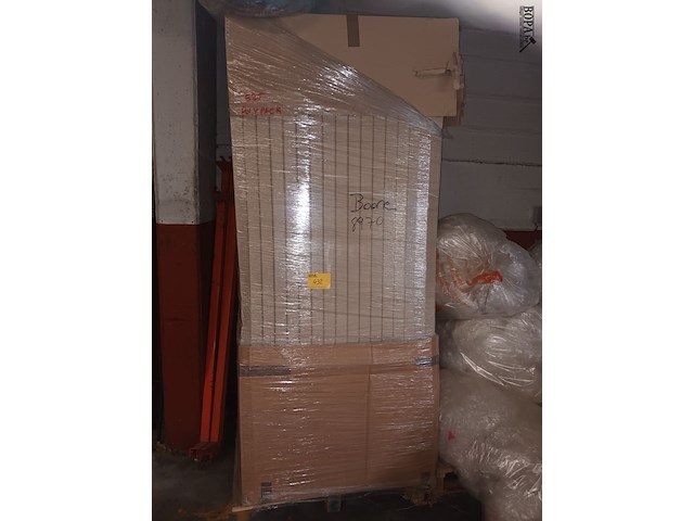 Lot 432 - doos met kartonnen profielen - afbeelding 1 van  3