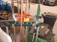 Lot 432 - tuingereedschap. 9 stuks - afbeelding 1 van  6