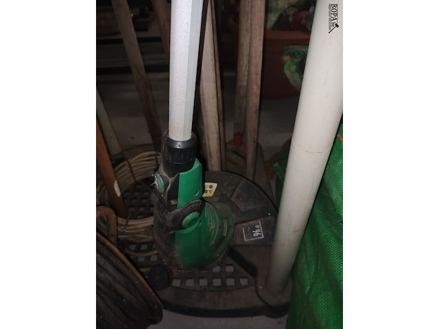 Lot 432 - tuingereedschap. 9 stuks - afbeelding 3 van  6