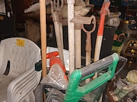 Lot 432 - tuingereedschap. 9 stuks - afbeelding 5 van  6