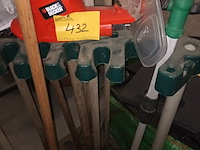 Lot 432 - tuingereedschap. 9 stuks - afbeelding 6 van  6