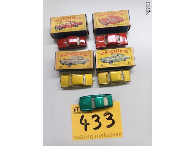 Lot 433 - matchbox auto’s. 5 stuks - afbeelding 1 van  4