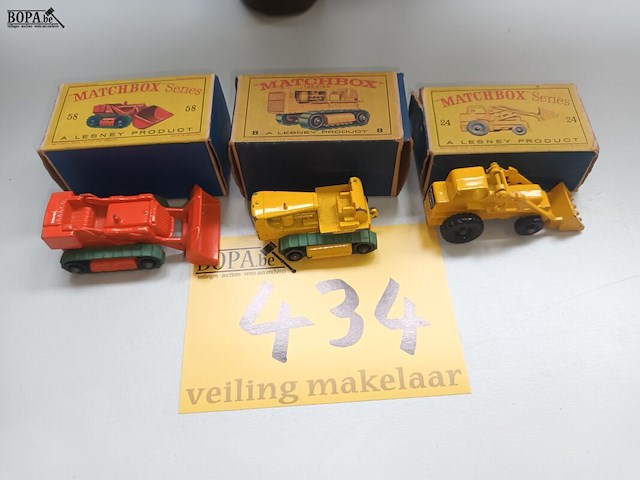 Lot 434 - matchbox graafmachines. 3 stuks - afbeelding 1 van  3