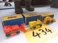 Lot 434 - matchbox graafmachines. 3 stuks - afbeelding 3 van  3