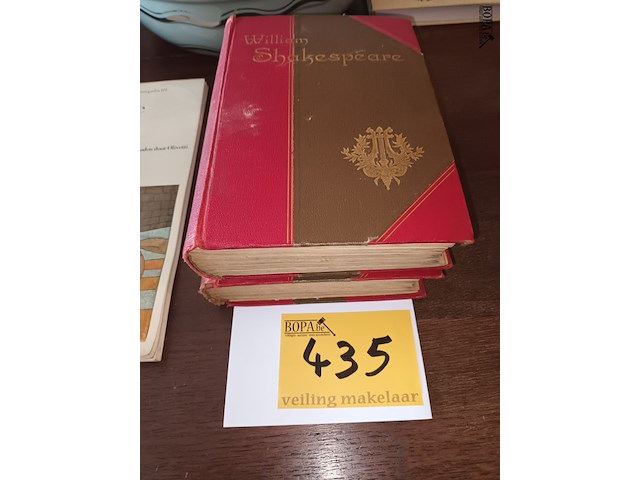 Lot 435 - boeken william shakespeare. 2 stuks - afbeelding 1 van  3