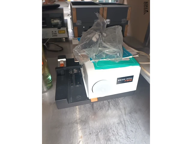 Lot 435 - dia projector en keukentoestellen. 5 stuks - afbeelding 5 van  6