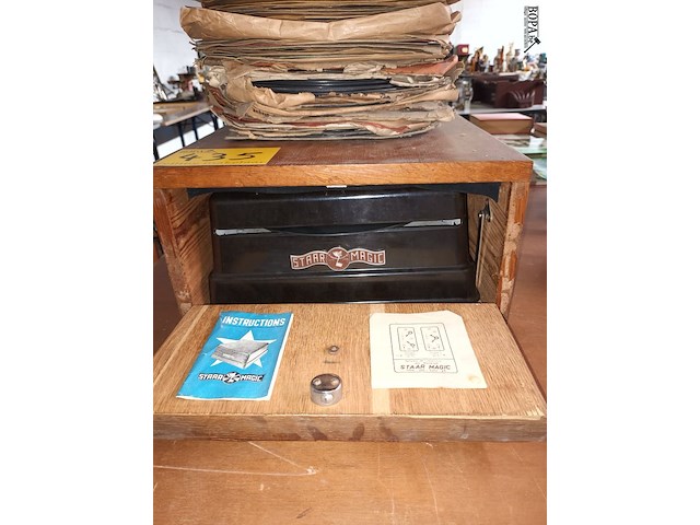 Lot 435 - staar magic grammofoon - afbeelding 2 van  3