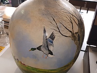 Lot 436 - beschilderde grote fles - afbeelding 4 van  4