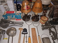 Lot 436 - brocante decoratie en huisraad. 55 stuks - afbeelding 6 van  7