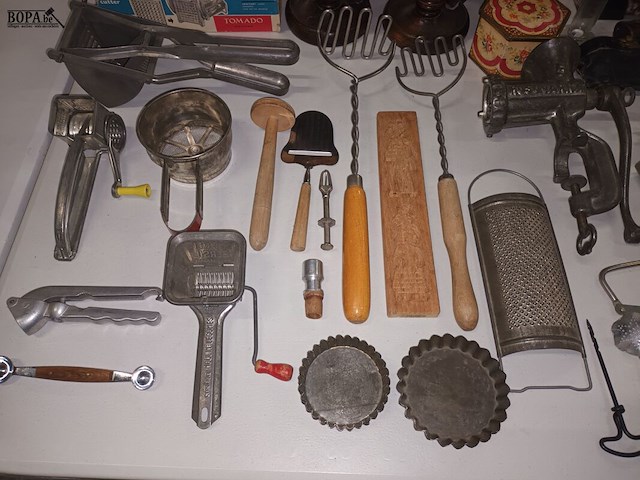 Lot 436 - brocante decoratie en huisraad. 55 stuks - afbeelding 7 van  7