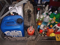 Lot 437 - aangebroken huishoudproducten - afbeelding 2 van  3