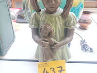 Lot 437 - beeld meisje geert kunen - afbeelding 1 van  3