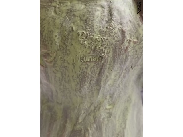 Lot 437 - beeld meisje geert kunen - afbeelding 3 van  3