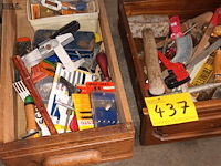 Lot 437 - gereedschap. 2 bakken - afbeelding 2 van  3