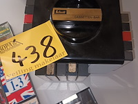 Lot 438 - muziekcassettes + cassette box - afbeelding 3 van  4