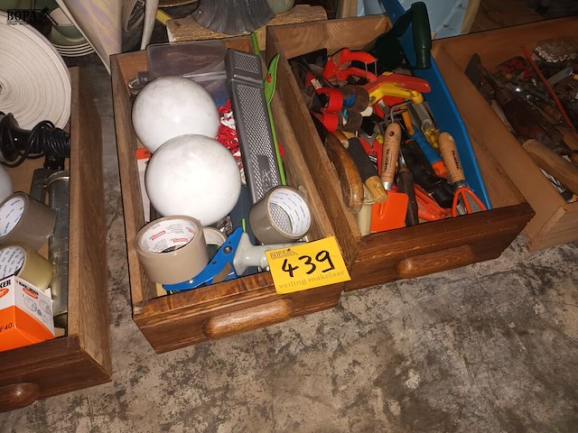 Lot 439 - gereedschap en doe-het-zelf - afbeelding 1 van  4
