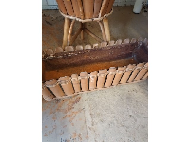 Lot 44 - bamboe plantenbak. 2 stuks - afbeelding 3 van  3