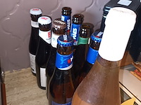 Lot 44 - bier en wijn. 6 stuks - afbeelding 2 van  3