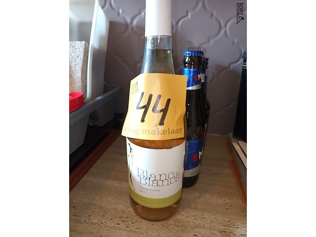 Lot 44 - bier en wijn. 6 stuks - afbeelding 3 van  3