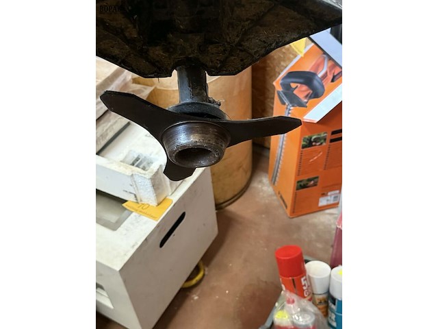 Lot 44 - bosmaaier solo 127 - 4takt - afbeelding 3 van  4