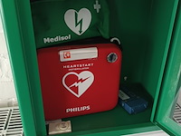 Lot 44 - defibrillator in kastje - afbeelding 2 van  4