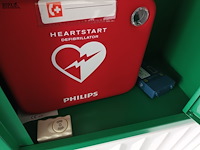 Lot 44 - defibrillator in kastje - afbeelding 4 van  4