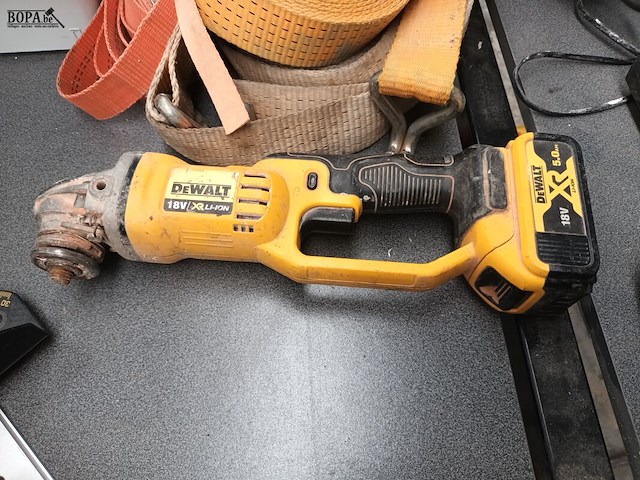 Lot 44 - dewalt accu werktuigen - afbeelding 8 van  11