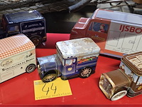 Lot 44 - diverse reclame auto's in blik 5 stuks - afbeelding 1 van  6