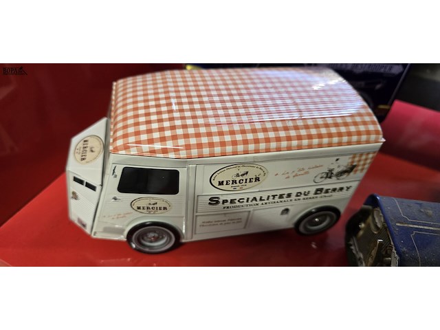 Lot 44 - diverse reclame auto's in blik 5 stuks - afbeelding 2 van  6