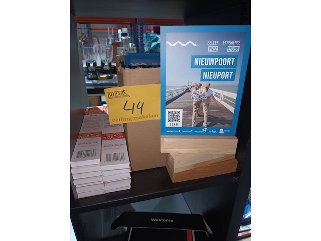 Lot 44 - folders en consumptiebonnen - afbeelding 1 van  4