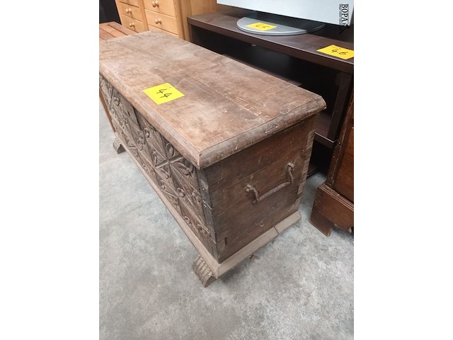 Lot 44 - houten koffer - afbeelding 2 van  5