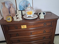 Lot 44 - houten ladekast - afbeelding 1 van  3