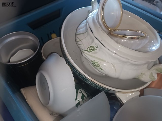 Lot 44 - ijscoupes en servies - afbeelding 2 van  3