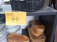 Lot 44 - kastje met koffieservies - afbeelding 3 van  5