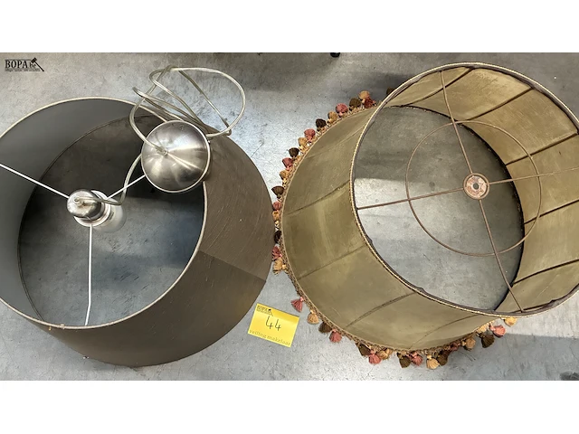 Lot 44 - lampenkap - 2 stuks - afbeelding 4 van  5
