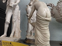 Lot 44 - lot harsbeelden: herdersjongen, herderin en naakte vrouw met - afbeelding 2 van  3