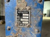 Lot 44 - metalen takel/krik - afbeelding 2 van  4