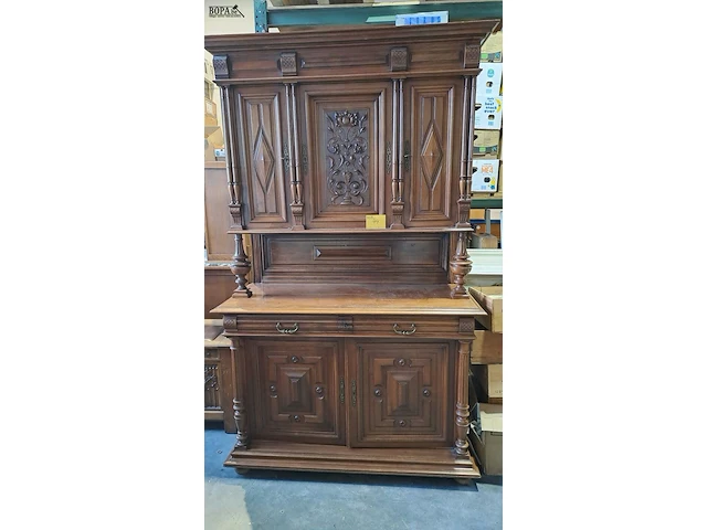 Lot 44 - meubelstuk 19e e henri ii-stijl gedetailleerd houtsnijwerk - afbeelding 1 van  5