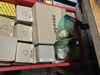 Lot 44 - miele diverse onderdelen - afbeelding 1 van  7