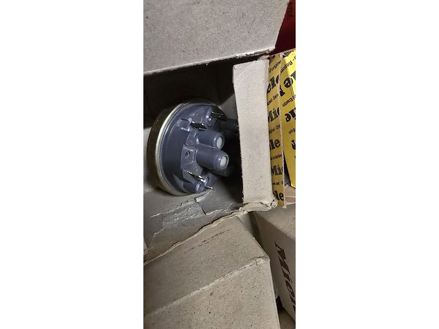 Lot 44 - miele diverse onderdelen - afbeelding 5 van  7