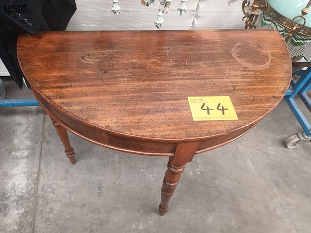 Lot 44 - muurtafel - afbeelding 1 van  3