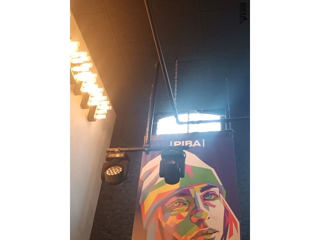 Lot 44 - professioneel partylight en beamspot nicols - afbeelding 2 van  2