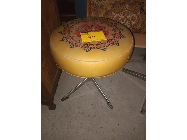 Lot 44 - retro krukje - afbeelding 1 van  3