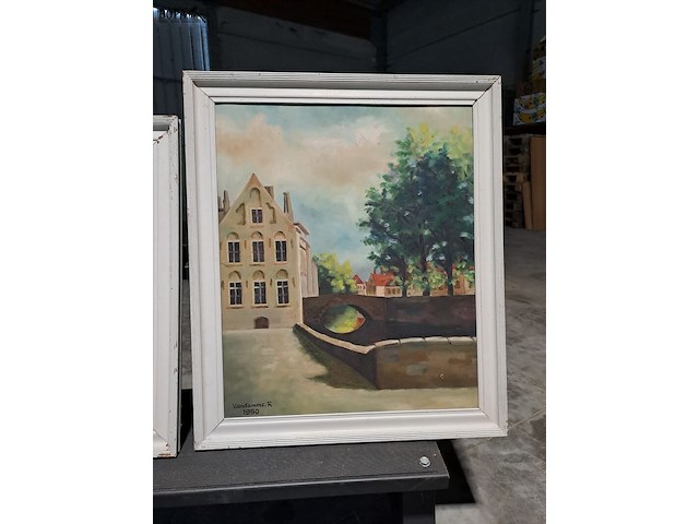 Lot 44 - schilderij in zachte kleuren - het middeleeuwse hart van bru - afbeelding 2 van  4