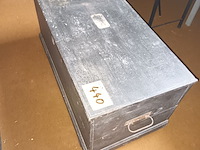 Lot 440 - houten koffer - afbeelding 1 van  3